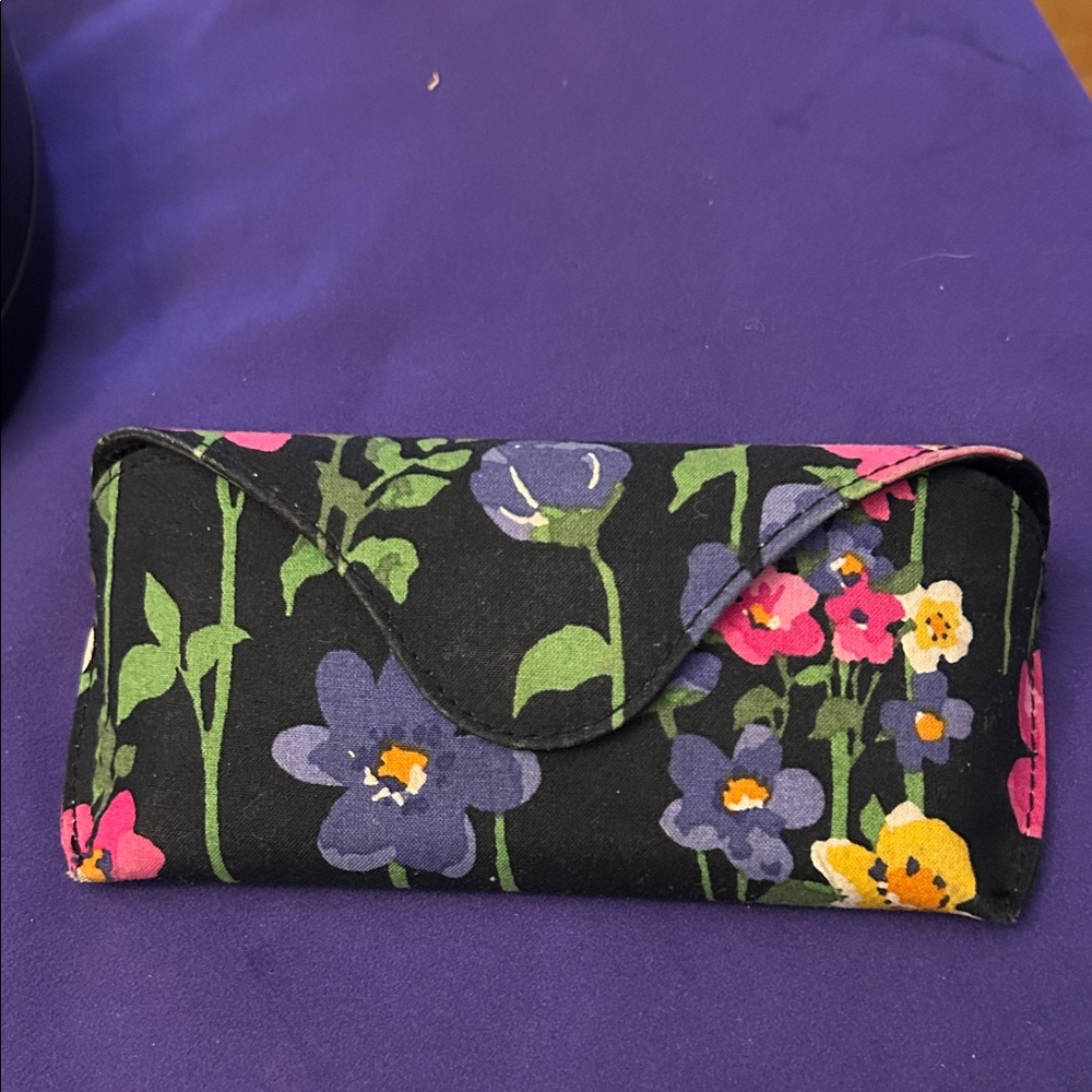 Vera Bradley, Canvas Eyeglass Case — Purple & Pink Flower Print
